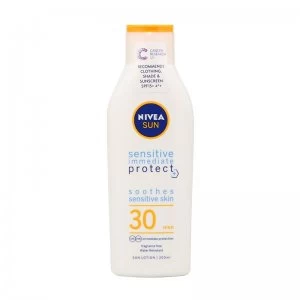 Nivea Sun Protect & Sensitive Sun Lotion SPF30 200ml