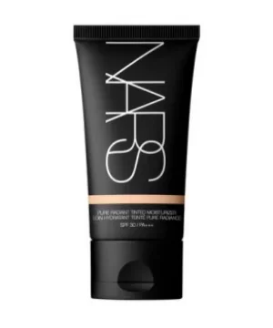 NARS Pure Radiant Tinted Moisturizer SPF 30/PA+++ Gotland