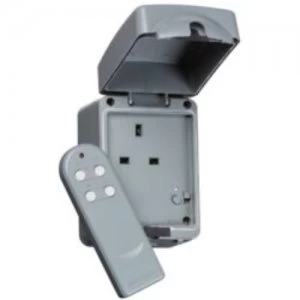 KnightsBridge 13A Double Pole Remote Controlled IP66 Weatherproof Outdoor Socket - 1 Gang