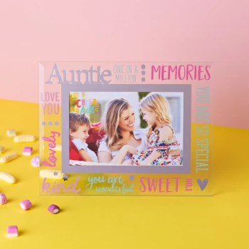 6" x 4" Cheerful Glass Photo Frame - Auntie