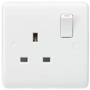 KnightsBridge Curved Edge 13A 1G DP Switched Socket