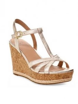 Ugg Melissa Wedge Sandal - Gold