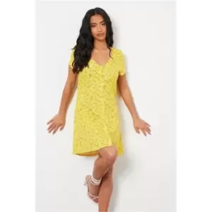 I Saw It First Petite Woven Button Detail Floral Dress - Yellow