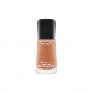 MAC Mineralize Moisture SPF15 Foundation Nw30