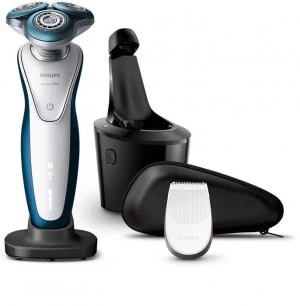 Philips Series 7000 Wet & Dry Mens Electric Shaver with Smart Clean Plus - S7521/26 -White/ Blue