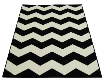 Chevron Rug - 80x150cm - Black and White.