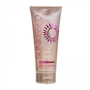 Sunkissed Gradual Tan Lotion Light to Medium 200ml